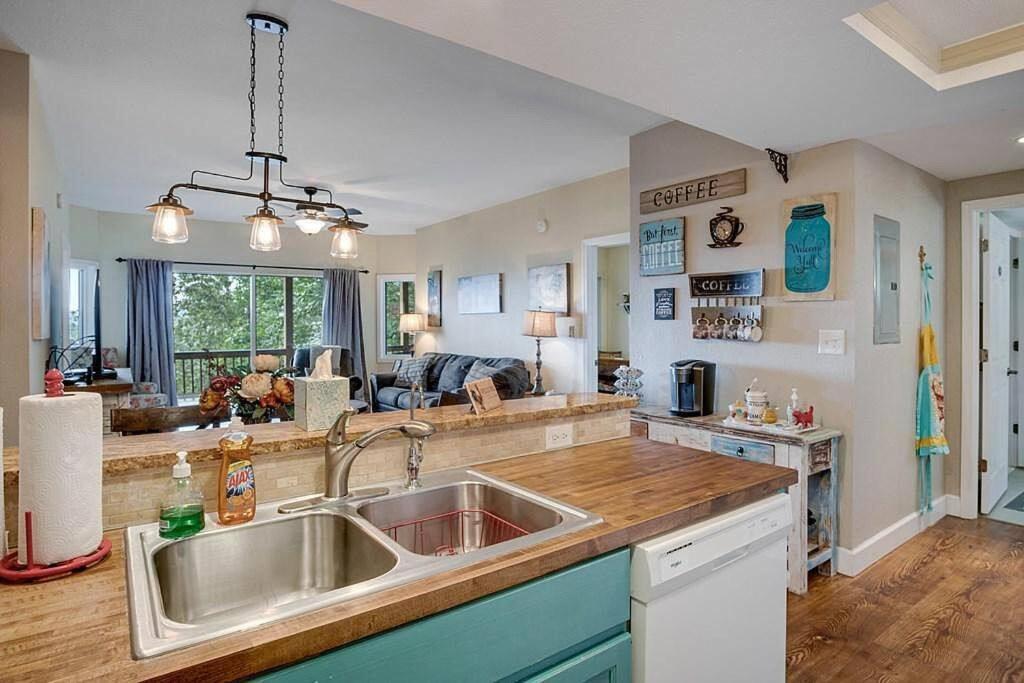 Red Rooster Family Cabin W/Hot Tub+Fire Pit+View Franklin Exterior foto