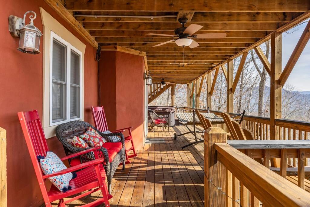 Red Rooster Family Cabin W/Hot Tub+Fire Pit+View Franklin Exterior foto