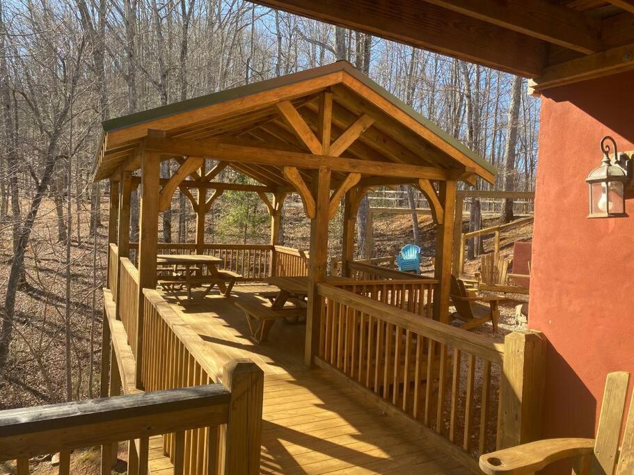 Red Rooster Family Cabin W/Hot Tub+Fire Pit+View Franklin Exterior foto